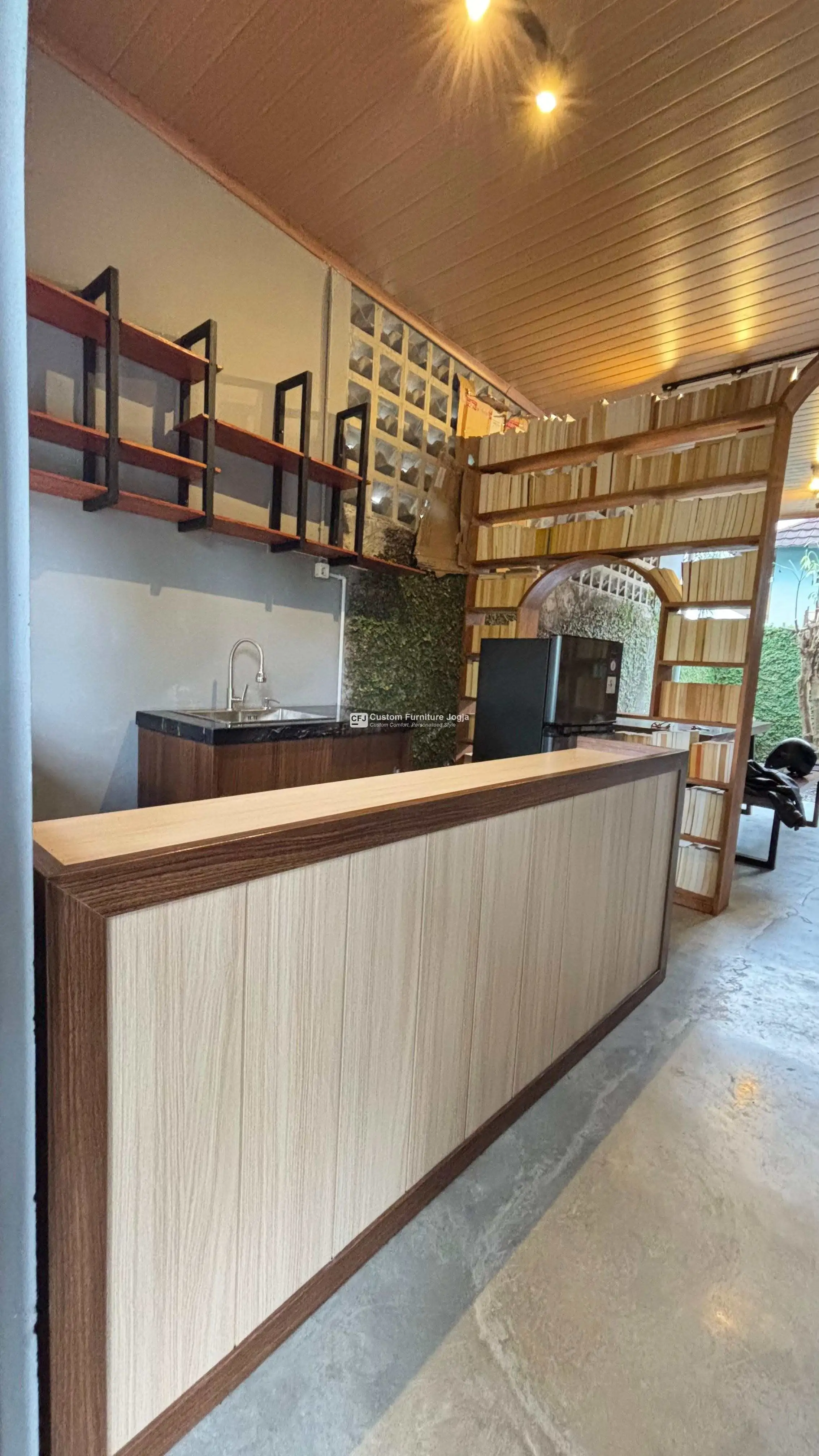 Meja bar custom Finihing HPL